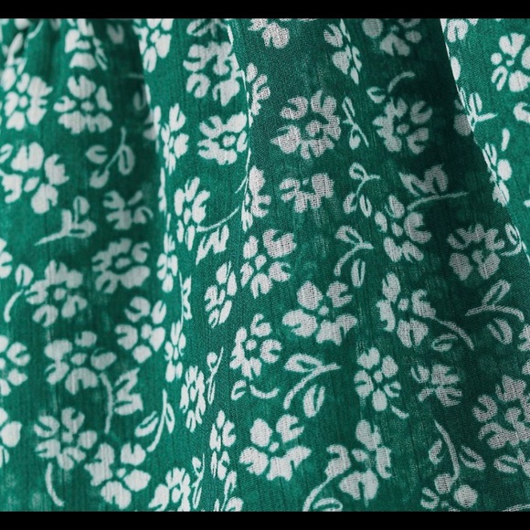 H&M Voluminous Camisole Top - Picture 3 of 3